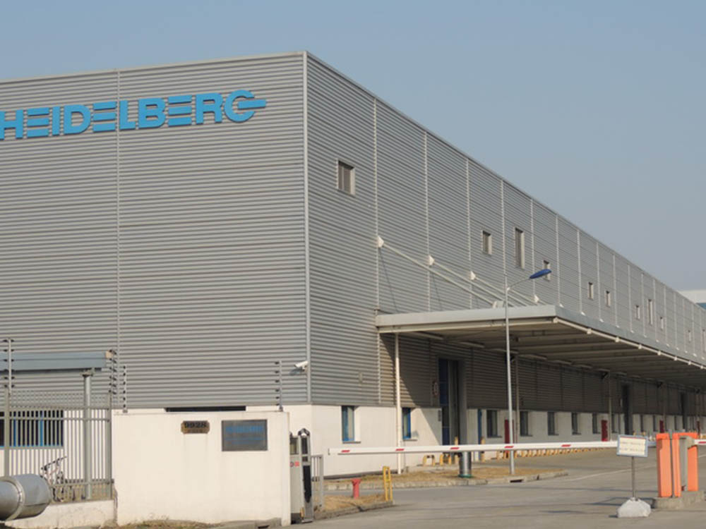 輕鋼結(jié)構(gòu)廠房